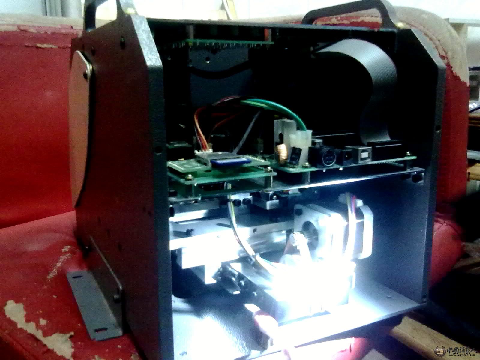 20121222372-001.jpg