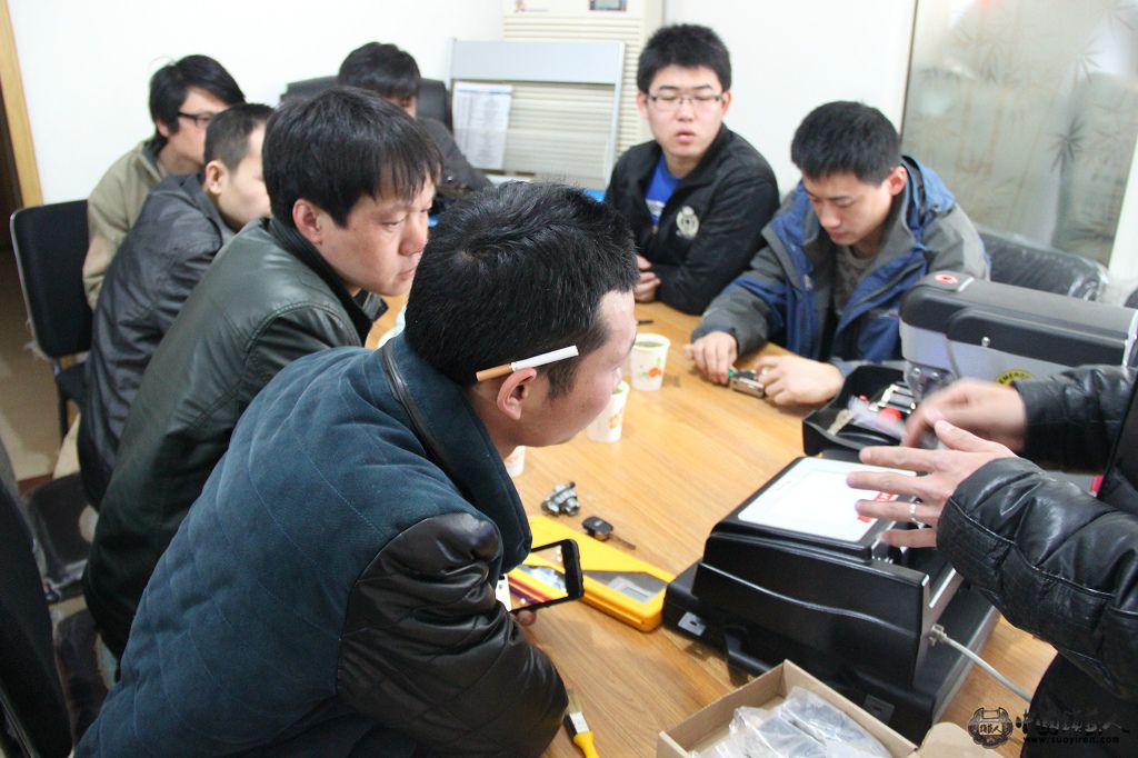 开灵公司技术专家讲解钥匙机用法1.JPG