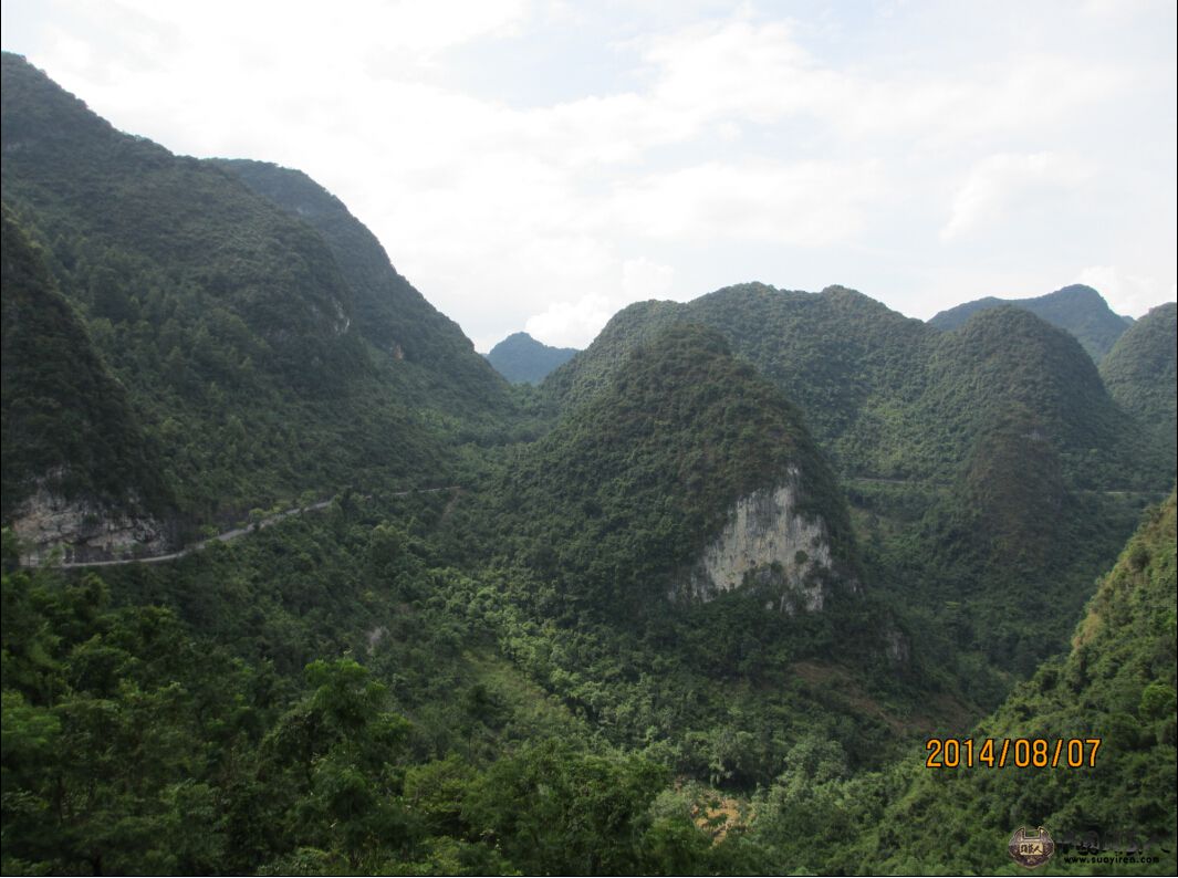 这就是我要回家走的路，在很高的山上