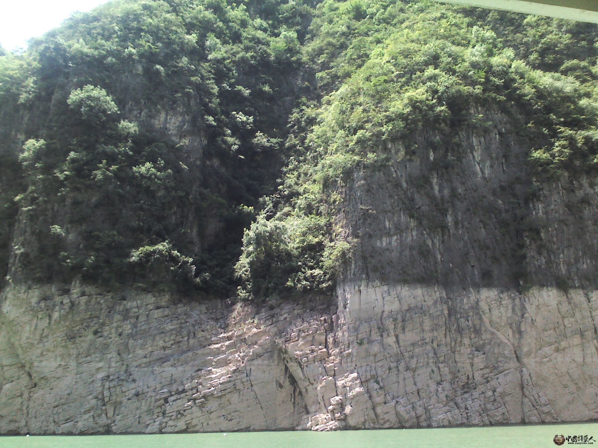 万重山