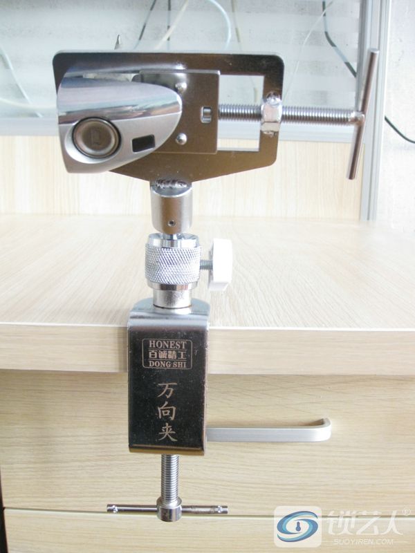 百诚精工万向练功夹使用展示