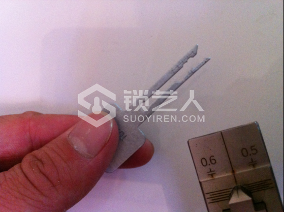 4第四章 汽车锁具维修开启33528.png