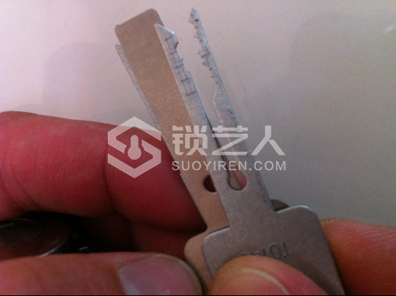 4第四章 汽车锁具维修开启33529.png