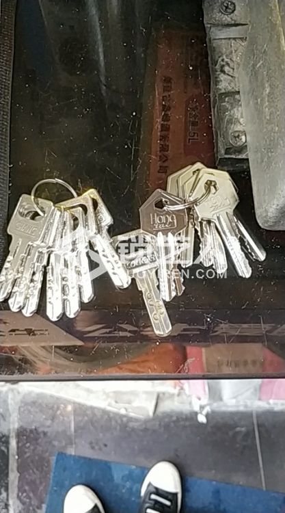 1567324196884316_759.jpg