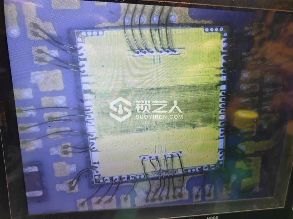 1574773349880405_803.jpg