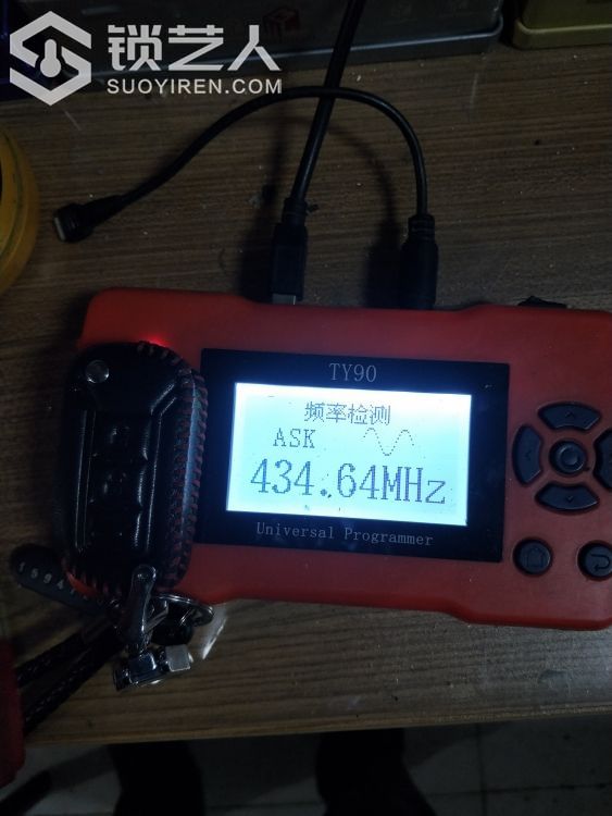 158556903990322_762.jpg