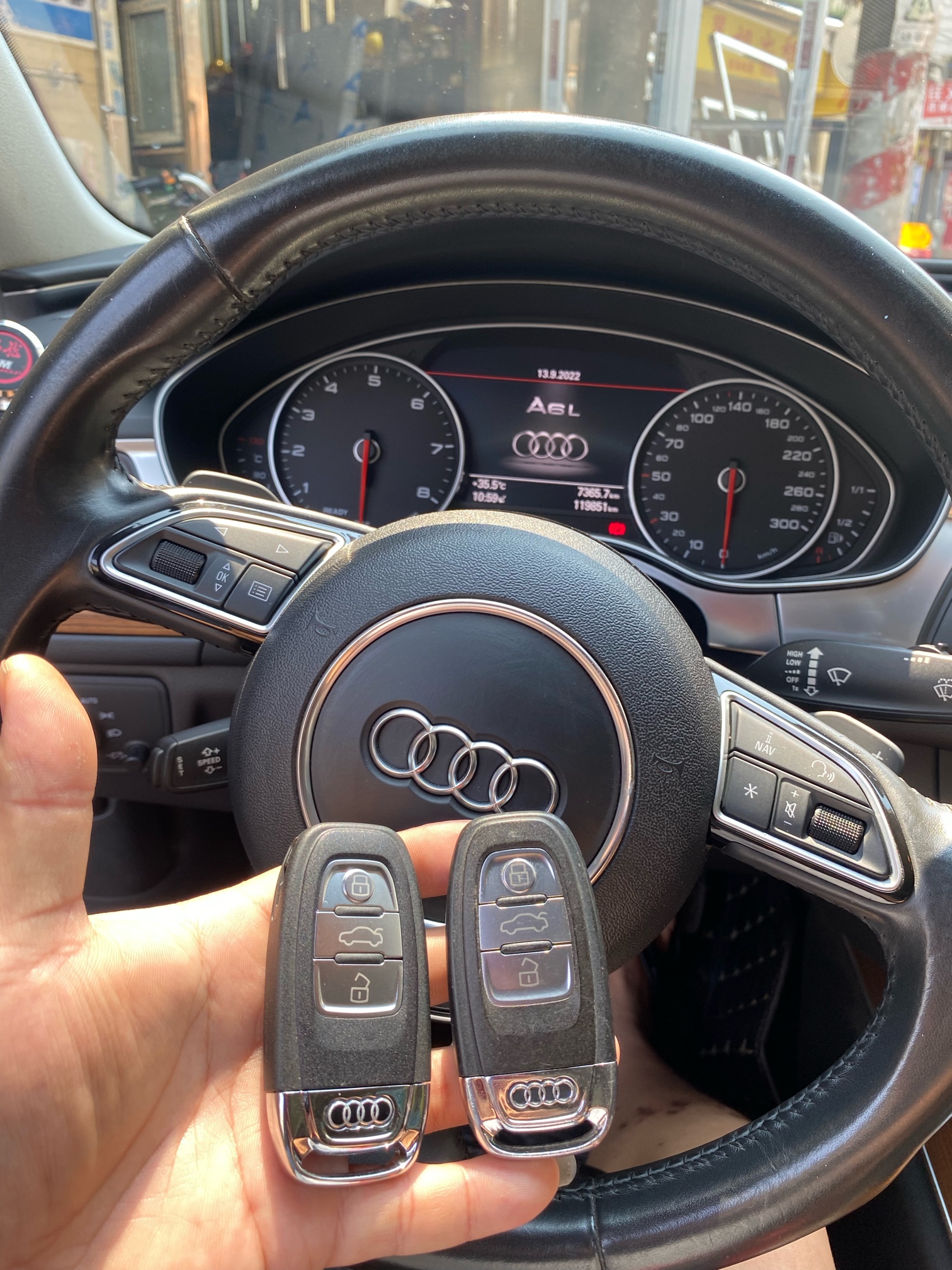 1663055802756180834.jpg